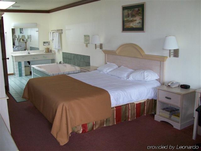 Economy Inn カヤホガ・フォールズ 部屋 写真