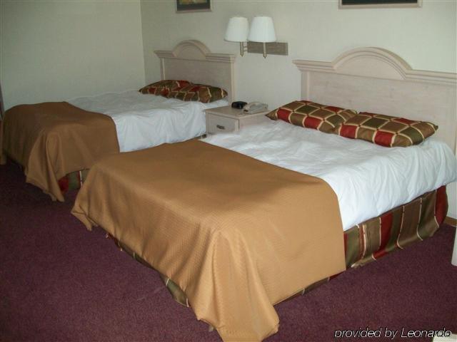 Economy Inn カヤホガ・フォールズ エクステリア 写真